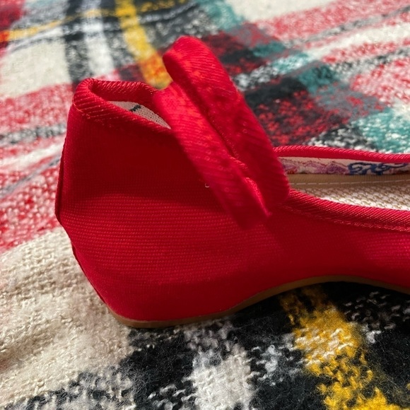 BEAUTIFUL CHINESE SANDALS - Picture 4 of 5